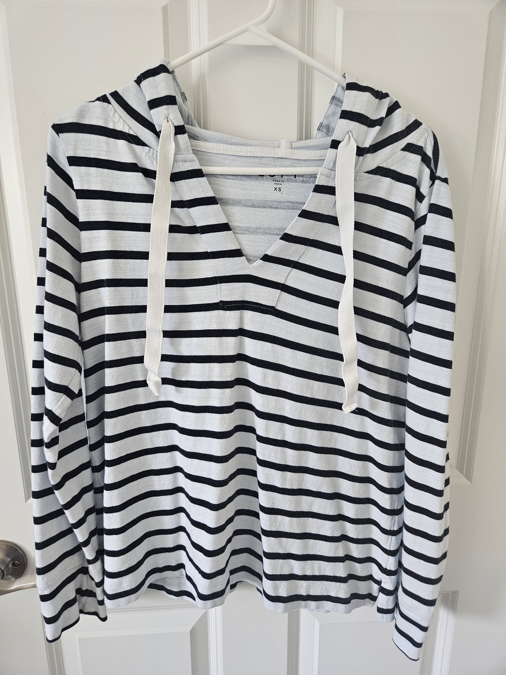 LOFT Striped V-Neck Hoodie - White & Navy